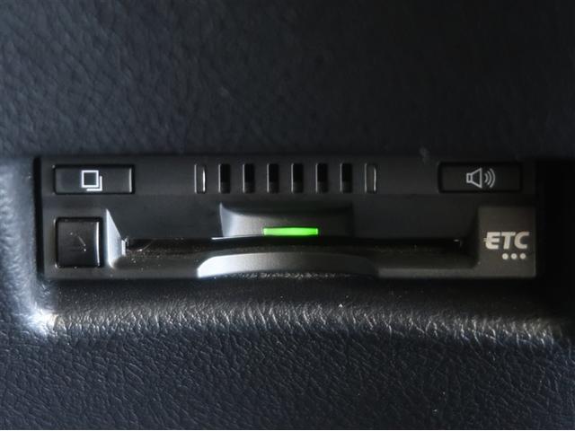 シエンタ ファンベースＧ　クエロ　バックモニター　ＬＥＤライト　スマートキー　横滑り防止装置　オートエアコン　ＥＴＣ　Ｗエアバック　パワーウィンドウ　盗難防止装置　メモリーナビ　フルセグ　アイドリングストップ　ナビ＆ＴＶ　ワンオーナー（17枚目）