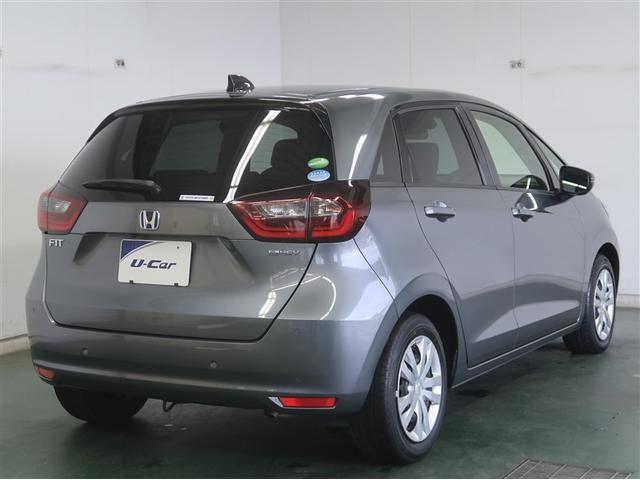 フィット ｅ：ＨＥＶホーム　前後誤発進抑制機能　助手席エアバッグ　運転席エアバッグ　ＡＵＸ　１オナ　アイドリングストップ　ＬＥＤライト　バックカメラ　ＡＢＳ　サイドエアバッグ　オートクルーズコントロール　フルセグＴＶ　ＤＶＤ再生（8枚目）