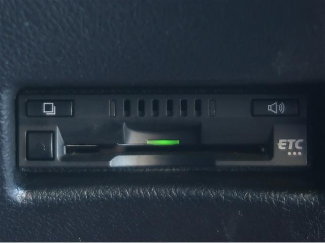 シエンタ ハイブリッドG ブレーキサポート ECOモード Bカメラ 地デジ 1オーナー DVD キーフリー スマキー 横滑り防止システム メモリナビ ナビTV ウォークスルー ETC イモビライザー 運転席エアバック PW(17枚目)