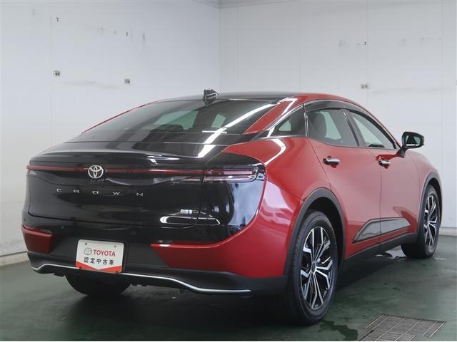 クラウンクロスオーバー Ｇアドバンスド　衝突軽減装置　フルセグテレビ　クルコン　横滑防止装置　ドライブレコーダー　ＬＥＤヘッドライト　Ｂカメラ　元試乗車　Ｐシート　ＥＴＣ　オートエアコン　ＡＣ１００Ｖ電源　ＡＵＸ　エアバッグ　４ＷＤ　ＡＢＳ（8枚目）