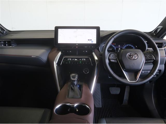 �X�^�C���b�V���ȃf�U�C���̃C���p�l�B�e����X�C�b�`�͎g���Ղ��ʒu�ɔz�u����Ă܂��B