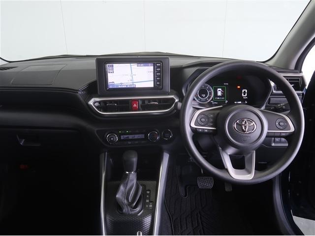 �X�^�C���b�V���ȃf�U�C���̃C���p�l�B�e����X�C�b�`�͎g���Ղ��ʒu�ɔz�u����Ă܂��B