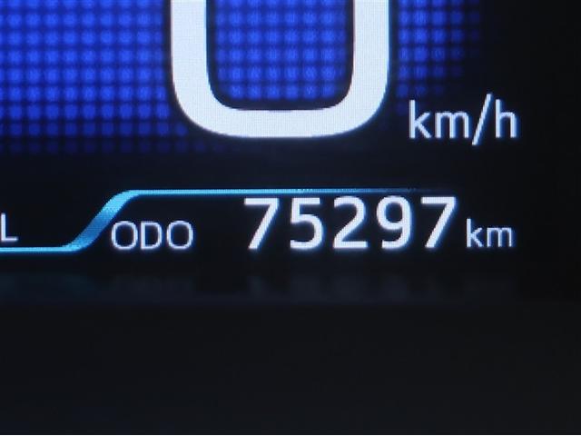 プリウス Ａ　衝突軽減ブレーキシステム　Ｂモニタ　ＬＥＤヘッド　クルーズコントロール　セキュリティー　スマートキー　パワーステアリング　Ｐシート　Ｉストップ　ドライブレコーダー　ＥＴＣ　１オーナー　アルミホイル（10枚目）