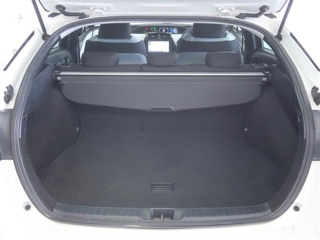 プリウス Ａ　衝突軽減ブレーキシステム　Ｂモニタ　ＬＥＤヘッド　クルーズコントロール　セキュリティー　スマートキー　パワーステアリング　Ｐシート　Ｉストップ　ドライブレコーダー　ＥＴＣ　１オーナー　アルミホイル（32枚目）