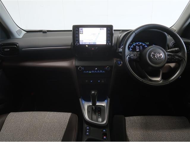 ヤリスクロス ハイブリッドZ スマートキ ワンオ-ナ- 衝突軽減ブレーキ Iストップ リヤカメラ LEDヘッドライ ESC クルーズC パワーステアリング アルミホイール ETC車載器 運転席パワーシート イモビ キーフリー(9枚目)