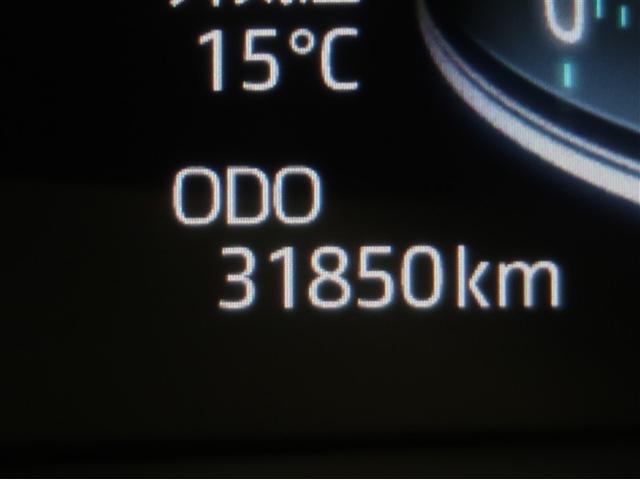 ライズ Ｚ　ワンオーナ車　イモビ　アイドルストップ　プリクラッシュセーフティシステム　ナビＴＶ　助手席エアバッグ　ＤＶＤ再生可　キーレスエントリー　クルーズＣ　横滑防止装置　Ｒカメラ　ＬＥＤヘットライト　ＡＣ（10枚目）