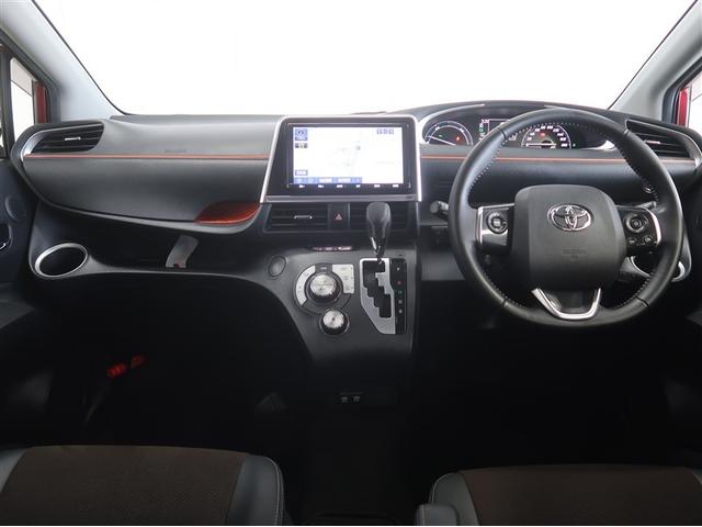 シエンタ ハイブリッドＧ　クエロ　キーフリーシステム　地デジ　盗難防止システム　スマートエントリー　バックガイドモニター　オートクルーズ　ＬＥＤヘッドライト　ＶＳＣ　オートエアコン　助手席エアバッグ　１オーナー　ＥＴＣ　ＤＶＤ再生可（9枚目）