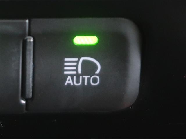 プリウス Ａツーリングセレクション　誤発進抑制　スマ－トキ－　ＥＴＣ車載器　横滑防止　ドラレコ付き　地デジ　Ｉストップ　イモビライザー　１オーナ　クルコン　ＬＥＤヘッドライト　ナビＴＶ　キーフリ　ＤＶＤ再生機能　アルミ　オ－トエアコン（16枚目）