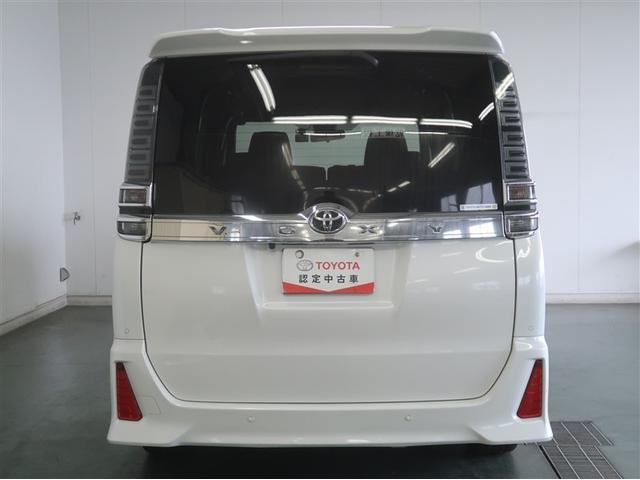 ヴォクシー ＺＳ　煌ＩＩＩ　両側自動ドア　バックモニター　ＬＥＤライト　スマートキー　ＷＡＣ　ＤＶＤ再生機能　盗難防止装置　アイスト　オートエアコン　キーレス　ＥＴＣ装備　パワステ　ナビＴＶ　クルコン　アルミ　三列シート　ＡＢＳ（5枚目）