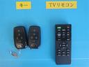 Ｓ－Ｚ　ＤＶＤ再生機能　スマートキープッシュスタート　両側電動パワースライドドア　パワーウインドウ　１オナ　ＥＴＣ車載器　ＬＥＤライト　デュアルエアコン　アルミホイール　盗難防止装置　横滑り防止機能　ナビＴＶ（27枚目）