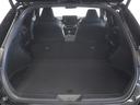 ワゴンならではの広々としたラゲージスペースを備えています。ライフスタイルに合わせて色々な物を積み込めます！
