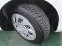 タイヤの溝もしっかりありますので、乗り出しで余計な費用がかかる事もありませんね。