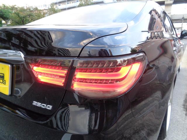 マークX 250G Sパッケージリラックスセレクション 社外19インチアルミ/RS-R車高調/3眼ヘッドライト/LEDフォグ/社外テールランプ/Pスタートボタン/スマートキー/ステアスイッチ/PWシート/SDナビ/ワンセグ/Bluetooth/バックカメラ(9枚目)