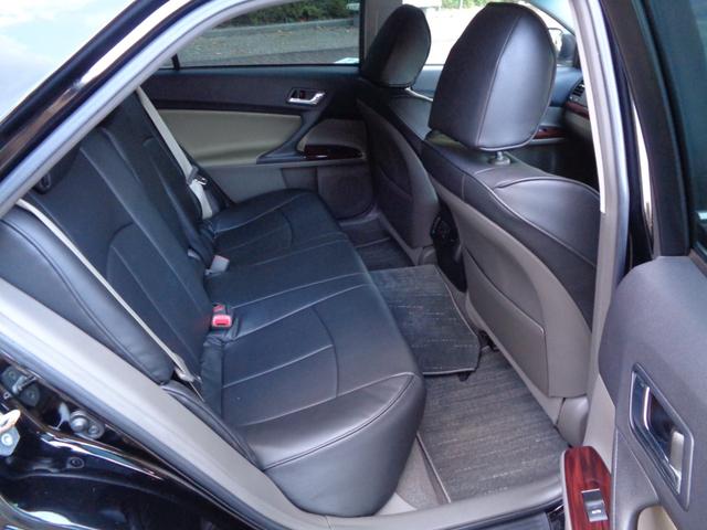 マークX 250G Sパッケージリラックスセレクション 社外19インチアルミ/RS-R車高調/3眼ヘッドライト/LEDフォグ/社外テールランプ/Pスタートボタン/スマートキー/ステアスイッチ/PWシート/SDナビ/ワンセグ/Bluetooth/バックカメラ(28枚目)