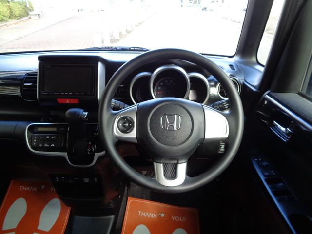 N-BOXカスタム G SSブラックスタイルパッケージ 社外HDDナビ/Bluetooth/フルセグ/バックカメラ/CD録音/DVD再生/社外シートカバー/プッシュスタートボタン/スマートキー/HID/ブラック14インチアルミホイル/両側電動スライドドア(22枚目)