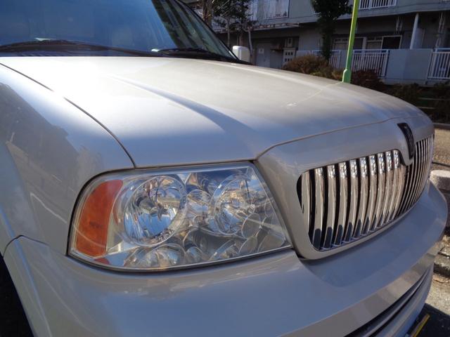 リンカーンナビゲーター ベースグレード　１ナンバー登録／後期モデル／社外２６インチアルミ／ベージュ革シート／サンルーフ／電動サイドステップ／バネサス交換済み／パワーバックドア／メモリーナビ／フルセグ／バックカメラ／Ｂｌｕｅｔｏｏｔｈ／４ＷＤ（24枚目）