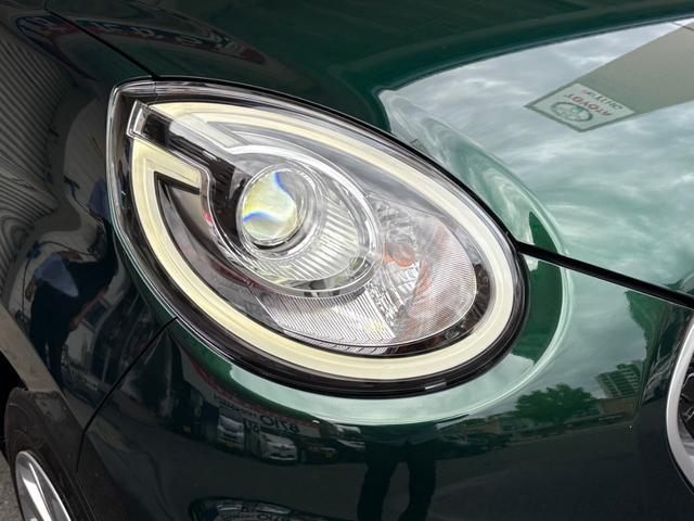 パッソ モーダ　Ｓ　６０００キロ　ツートンカラー　１オーナ禁煙　衝突軽減ブレーキ　純正ナビ　バックカメラ　ＢＴ対応　ＥＴＣ　ＬＥＤヘッドライト　スマートキー（7枚目）