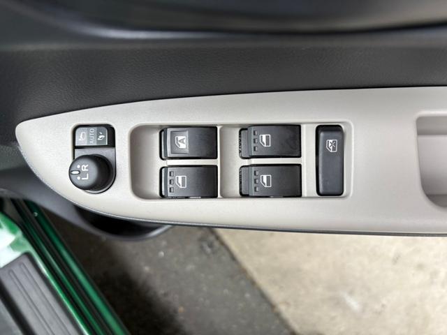 パッソ モーダ　Ｓ　６０００キロ　ツートンカラー　１オーナ禁煙　衝突軽減ブレーキ　純正ナビ　バックカメラ　ＢＴ対応　ＥＴＣ　ＬＥＤヘッドライト　スマートキー（33枚目）