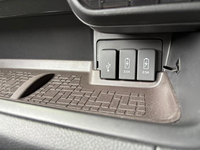 N-BOXカスタム G・Lターボホンダセンシング 禁煙 1オーナ 整備記録 10インチプレミアムインターナビ Bカメラ ナビ連動ドライブレコーダー DVDBT対応 ETC シートヒーター 両側パワースライド LEDヘッドライト スマートキー(34枚目)