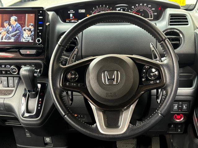 N-BOXカスタム G・Lターボホンダセンシング 禁煙 1オーナ 整備記録 10インチプレミアムインターナビ Bカメラ ナビ連動ドライブレコーダー DVDBT対応 ETC シートヒーター 両側パワースライド LEDヘッドライト スマートキー(40枚目)