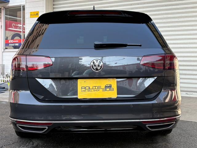 パサートヴァリアント ２．０ＴＳＩ　Ｒライン　２．０ＴＳＩ　Ｒライン（５名）禁煙　ナビＢカメラ　ドラレコ　レザー　パワーシート　Ｐバックドア　１９インチＡＷ　ＬＥＤヘッドライト　スマートキー　２０１８ｙモデル（5枚目）