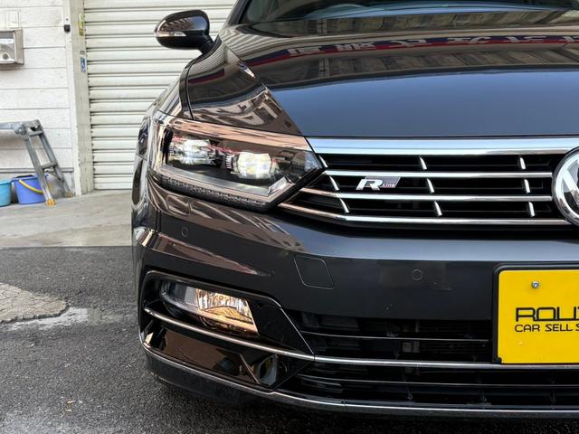 パサートヴァリアント ２．０ＴＳＩ　Ｒライン　２．０ＴＳＩ　Ｒライン（５名）禁煙　ナビＢカメラ　ドラレコ　レザー　パワーシート　Ｐバックドア　１９インチＡＷ　ＬＥＤヘッドライト　スマートキー　２０１８ｙモデル（8枚目）