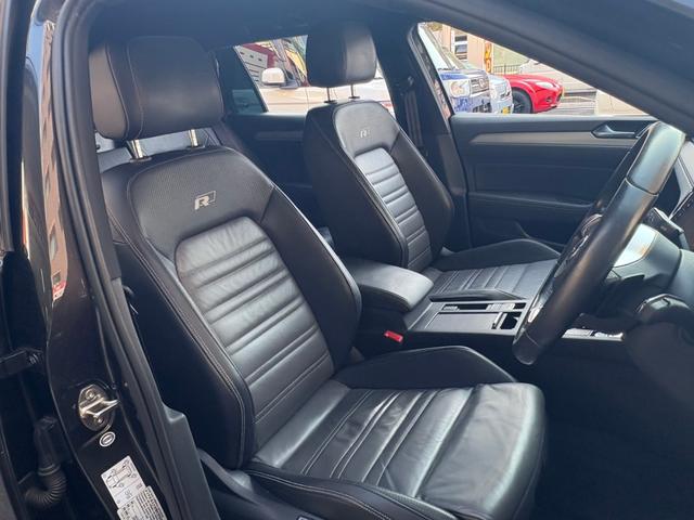 パサートヴァリアント ２．０ＴＳＩ　Ｒライン　２．０ＴＳＩ　Ｒライン（５名）禁煙　ナビＢカメラ　ドラレコ　レザー　パワーシート　Ｐバックドア　１９インチＡＷ　ＬＥＤヘッドライト　スマートキー　２０１８ｙモデル（18枚目）