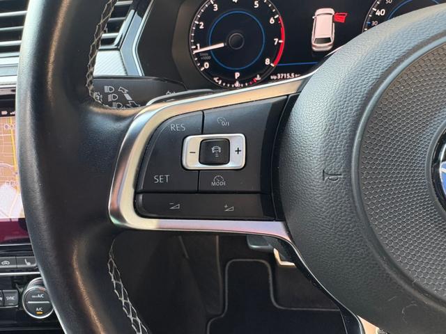 パサートヴァリアント ２．０ＴＳＩ　Ｒライン　２．０ＴＳＩ　Ｒライン（５名）禁煙　ナビＢカメラ　ドラレコ　レザー　パワーシート　Ｐバックドア　１９インチＡＷ　ＬＥＤヘッドライト　スマートキー　２０１８ｙモデル（35枚目）