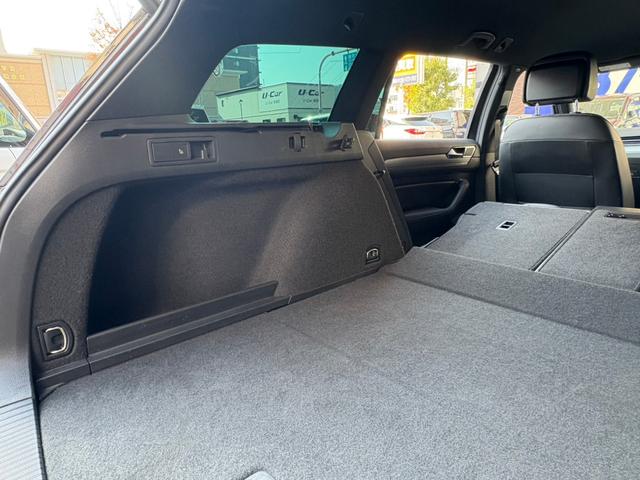 パサートヴァリアント ２．０ＴＳＩ　Ｒライン　２．０ＴＳＩ　Ｒライン（５名）禁煙　ナビＢカメラ　ドラレコ　レザー　パワーシート　Ｐバックドア　１９インチＡＷ　ＬＥＤヘッドライト　スマートキー　２０１８ｙモデル（41枚目）
