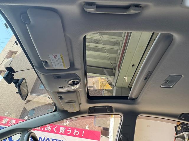 プリウス Ｇ　サンルーフ　ナビ　Ｂカメラ　ＥＴＣ　クルーズコントロール　スマートキー　Ｄ整備記録　禁煙車（13枚目）