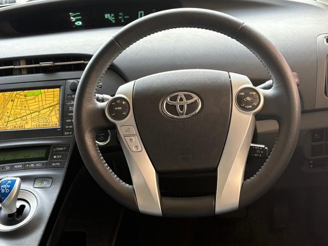 プリウス Ｇ　サンルーフ　ナビ　Ｂカメラ　ＥＴＣ　クルーズコントロール　スマートキー　Ｄ整備記録　禁煙車（31枚目）