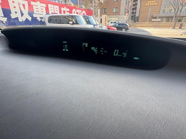 プリウス Ｇ　サンルーフ　ナビ　Ｂカメラ　ＥＴＣ　クルーズコントロール　スマートキー　Ｄ整備記録　禁煙車（37枚目）