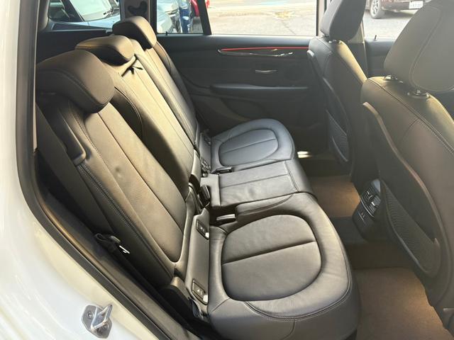 ２シリーズ ２１８ｄグランツアラー　ラグジュアリー　禁煙１オーナ　Ｄ整備記録　衝突軽減　レザーパワーシート　ナビ　Ｂカメラ　ＥＴＣ　ＬＥＤヘッド　Ｐバックドア　ドライブレコーダー（20枚目）