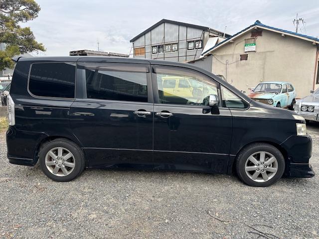 ヴォクシー ZS 煌 /TV/アルパインフリップダウン/ETC/ダウンサス/ドラレコ/Bカメラ/Bluetooth/両側電動スライドドア/メッキミラー/LEDルームランプ/シートカバー/純正アルミ/ウィンカーミラー(7枚目)