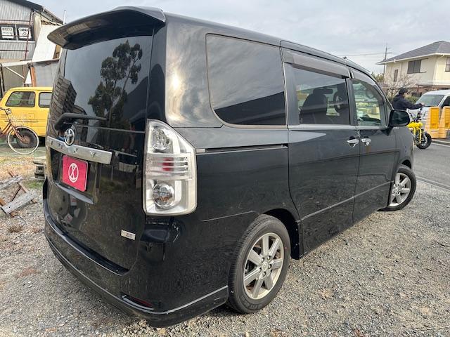 ヴォクシー ZS 煌 /TV/アルパインフリップダウン/ETC/ダウンサス/ドラレコ/Bカメラ/Bluetooth/両側電動スライドドア/メッキミラー/LEDルームランプ/シートカバー/純正アルミ/ウィンカーミラー(8枚目)