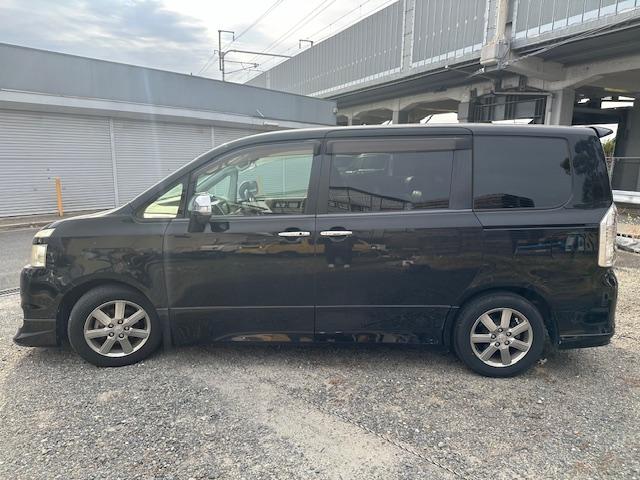 ヴォクシー ZS 煌 /TV/アルパインフリップダウン/ETC/ダウンサス/ドラレコ/Bカメラ/Bluetooth/両側電動スライドドア/メッキミラー/LEDルームランプ/シートカバー/純正アルミ/ウィンカーミラー(10枚目)