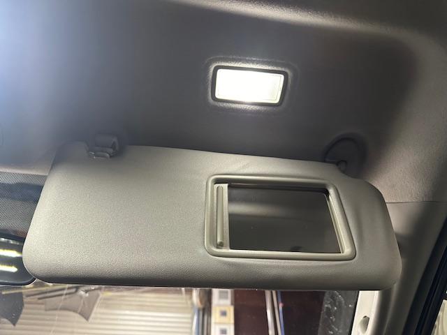 ヴォクシー ZS 煌 /TV/アルパインフリップダウン/ETC/ダウンサス/ドラレコ/Bカメラ/Bluetooth/両側電動スライドドア/メッキミラー/LEDルームランプ/シートカバー/純正アルミ/ウィンカーミラー(23枚目)