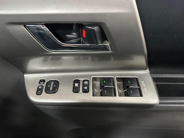 ヴォクシー ZS 煌 /TV/アルパインフリップダウン/ETC/ダウンサス/ドラレコ/Bカメラ/Bluetooth/両側電動スライドドア/メッキミラー/LEDルームランプ/シートカバー/純正アルミ/ウィンカーミラー(27枚目)