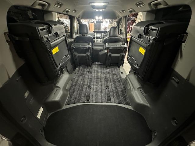 ヴォクシー ZS 煌 /TV/アルパインフリップダウン/ETC/ダウンサス/ドラレコ/Bカメラ/Bluetooth/両側電動スライドドア/メッキミラー/LEDルームランプ/シートカバー/純正アルミ/ウィンカーミラー(40枚目)