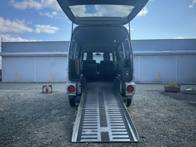 ミニキャブバン CPニールダウン /AT車/ETC/スローパー/車いす仕様/ニールダウン式/介護車両/タイミングベルト交換済み/ドラレコ/福祉車両/車高自動昇降機能付き/8ナンバー登録/パワステ/パワーウインドウ/エアバッグ(12枚目)