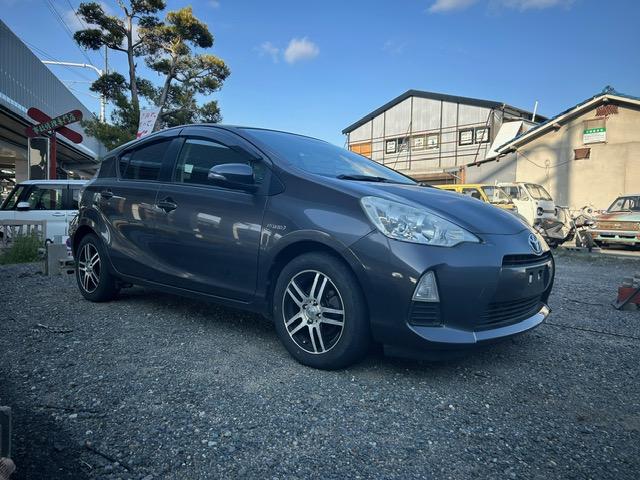 アクア S /ISOFIX/ABS/オートライト/EVモード/エコモード/ETC/社外アルミ/プッシュスタート/ワンセグ/オートエアコン/ CVT/パワーウインドウ/UVカットガラス/プライバシーガラス(8枚目)