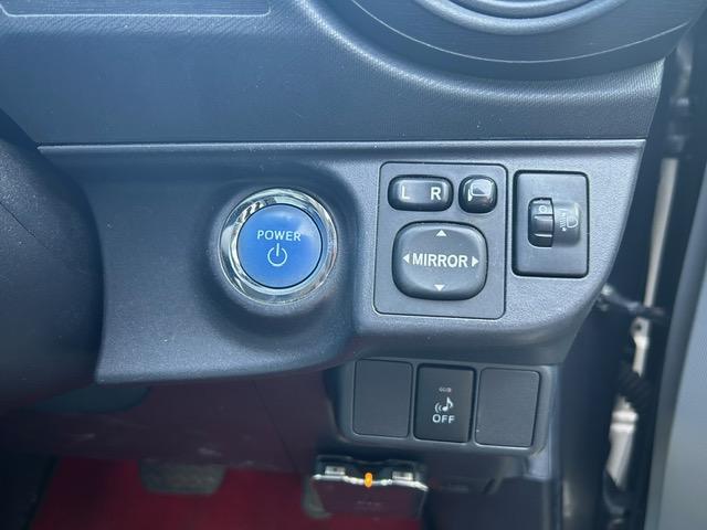 アクア S /ISOFIX/ABS/オートライト/EVモード/エコモード/ETC/社外アルミ/プッシュスタート/ワンセグ/オートエアコン/ CVT/パワーウインドウ/UVカットガラス/プライバシーガラス(13枚目)