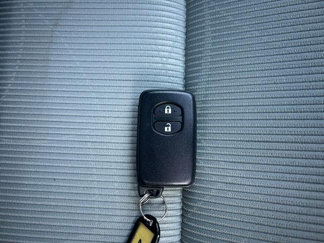 アクア S /ISOFIX/ABS/オートライト/EVモード/エコモード/ETC/社外アルミ/プッシュスタート/ワンセグ/オートエアコン/ CVT/パワーウインドウ/UVカットガラス/プライバシーガラス(25枚目)