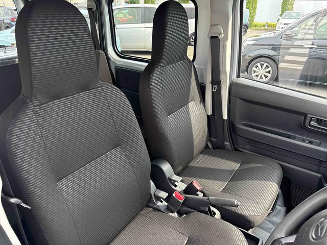 ハイゼットカーゴ ＤＸ　ダイハツ認定中古車・まごころ保証１年走行距離無制限保証　キーレスエントリーシステム　純正ラジオ　アイドリングストップ機能　スマートアシスト（12枚目）
