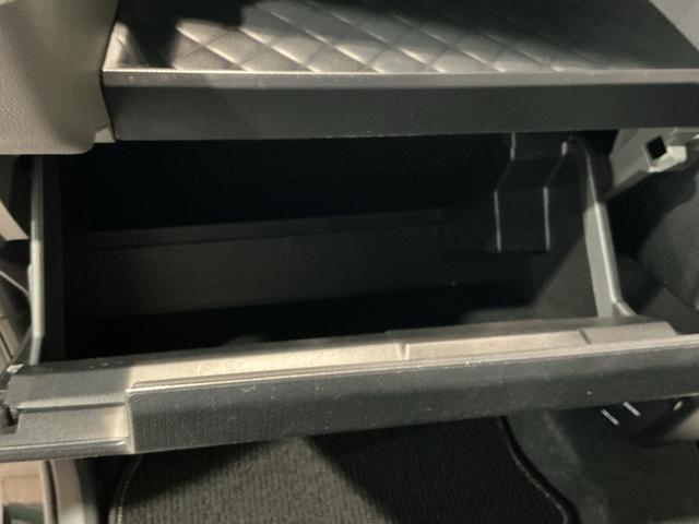 タント カスタムＲＳ　両側パワスライドドア　レーンキープＡ　ＩＳＴＯＰ　コーナーセンサー　オートミラー　メモリーナビゲーション　ナビＴＶ　オートＬＥＤ　ターボエンジン　ドライブレコーダー　ＬＥＤライト　オートライト（28枚目）