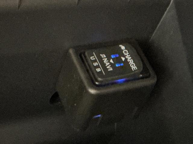 タント Ｘ　アイドリングストップ車　ブレーキサポート　電動ミラー　ナビＴＶ　スマートキーシステム　ＬＥＤライト　キーレスキー　Ｂカメラ　車線逸脱警報　メモリナビ　オートハイビーム　ワンオーナー　盗難警報装置（41枚目）