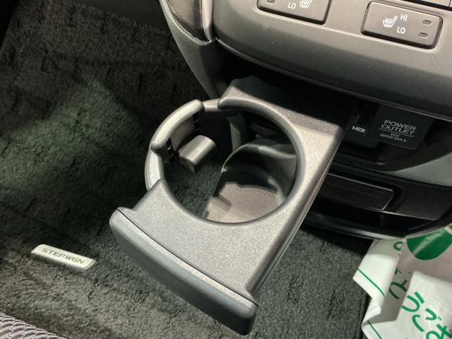 ステップワゴンスパーダ スパーダ・クールスピリット 全車1年走行距離無制限まごころ保証付き! バックカメラ アルミホイール キーフリーシステム クルーズコントロール機能 ETC車載器 LEDヘッドライト フォグランプ(25枚目)