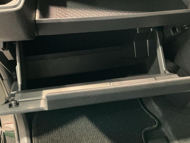 タント カスタムＲＳ　両側パワスライドドア　レーンキープ　ＩＳＴＯＰ　クリソナ　オートミラー　メモリーナビゲーション　運転席シートヒーター　ナビＴＶ　オートＬＥＤ　ターボエンジン　ＬＥＤライト　オートライト（32枚目）