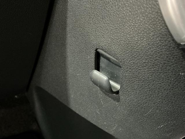 タント カスタムＸ　トップエディションＳＡＩＩＩ　オートミラー　誤発進抑制　運転席側シートヒーター　バックカメラ　クリアランスソナー　ｉ－ｓｔｏｐ　ナビＴＶ　片側電動ドア　キーフリーシステム　ＬＥＤライト　オートハイビーム　エアバッグ　ＡＢＳ（35枚目）