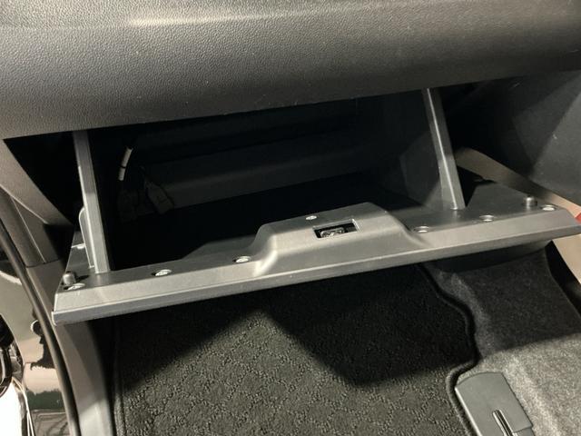 タント カスタムＸ　ｉ－ｓｔｏｐ　電動格納式ドアミラー　メモリーナビゲーション　盗難防止　助手席エアバッグ　ＥＴＣ車載器　片側電動スライドドア　キーフリー　ＬＥＤ　バックモニター　横滑り防止装置　社外アルミホイール（32枚目）